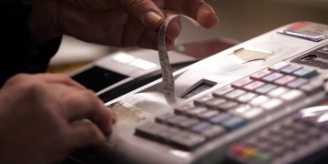 Αναβολή δύο μηνών στη διασύνδεση ταμειακών-Τaxis