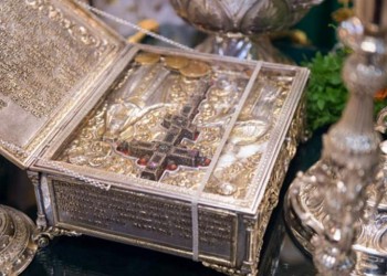 Воздвижение Честного Креста в Панагия Сумела