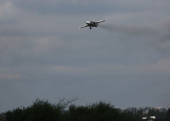 Η ρωσική αεροπορία βομβαρδίζει θέσεις του Ισλαμικού Κράτους (βίντεο)
