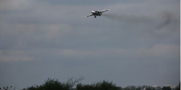 Η ρωσική αεροπορία βομβαρδίζει θέσεις του Ισλαμικού Κράτους (βίντεο)