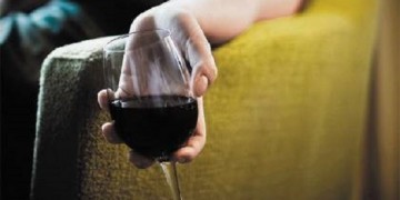 Μεθυσμένη γιαγιά μαχαίρωσε τον 5χρονο εγγονό της
