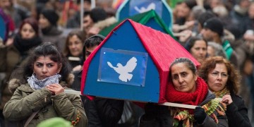 Δημοσκόπηση με νόημα στην Τουρκία – Το κόμμα Ερντογάν δεν παίρνει αυτοδυναμία, αντέχει το HDP