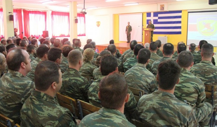 Οι αλλαγές σε θητεία, μεταθέσεις και μόνιμους στο στρατό