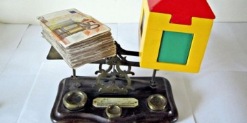 Минфин Греции намерен брать налог с зарубежной недвижимости греков