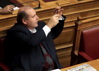 Φωτιά στα social media με το #filis_genoktonia