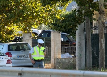 «Καθαρά» τα όπλα, κλεμμένα τα οχήματα στο κρησφύγετο του Μαραθώνα