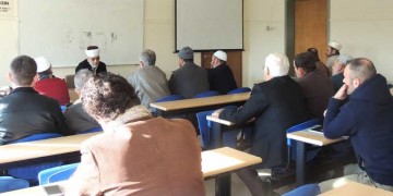 Μαζί στα θρανία χριστιανοί θεολόγοι και μουσουλμάνοι ιεροδιδάσκαλοι στη Θράκη