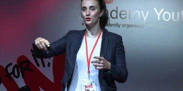 Ελληνίδα με τον Πόντο στο αίμα της, θέλει να φέρει τη Δημοκρατία στο διάστημα