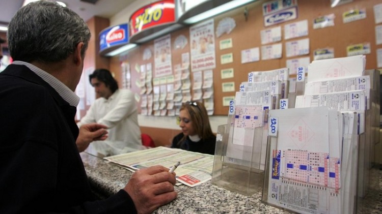 5.800.000 ευρώ κληρώνει απόψε το Τζόκερ