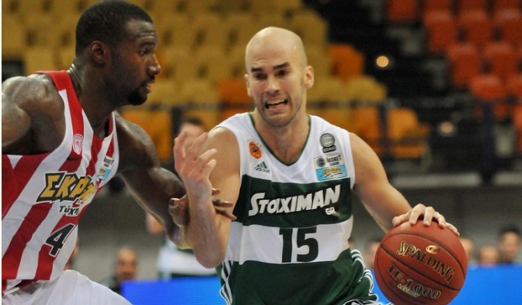 Ο Παναθηναϊκός νίκησε 70-64 τον Ολυμπιακό στο ΣΕΦ