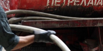 Εκτοξεύτηκε η τιμή του πετρελαίου μετά τις επιθέσεις στη Σαουδική Αραβία