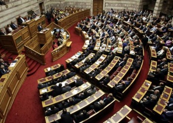 Правительство Ципраса получило в парламенте Греции вотум доверия