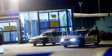 Επίθεση μασκοφόρου με σπαθί σε σχολείο της Σουηδίας