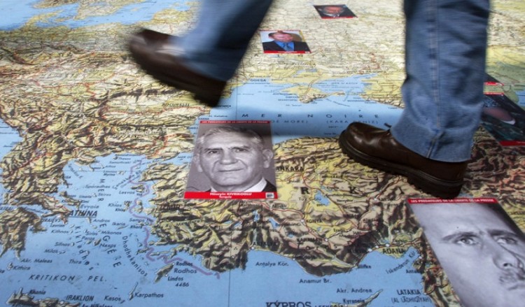 Διεθνή ΜΜΕ καταγγέλλουν τη φίμωση του Τύπου στην Τουρκία