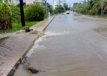 Πλημμύρες στην Ηλεία – Κατολίσθηση στην παλαιά εθνική Πατρών-Αθηνών