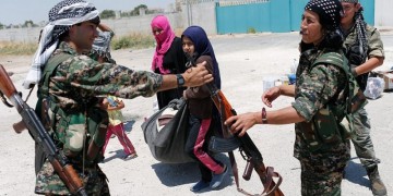Δίνουν εγγυήσεις στο PYD και απειλούν την Τουρκία