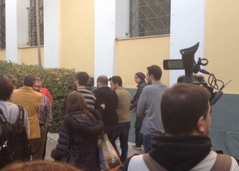 Αναβολή στη δίκη του 24χρονου που κατηγορείται για την επίθεση στον Κουμουτσάκο