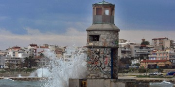 Ισχυρές βροχές, καταιγίδες και θυελλώδεις νότιοι άνεμοι σήμερα 2