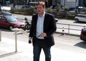 Ο Βαρβιτσιώτης για την επίθεση που δέχτηκε στη διαδήλωση των Ποντίων (βίντεο)