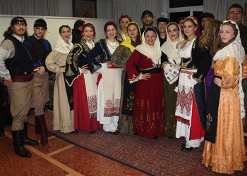 Στους ήχους της ποντιακής και της κρητικής λύρας χόρεψε η Εύξεινος Λέσχη Θεσσαλονίκης