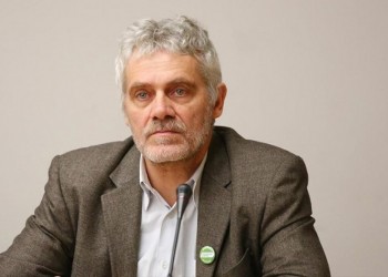 Μας σφάξανε, γιόκα μου...