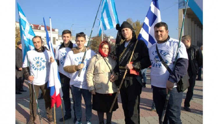 Греки Крыма приняли участие в Дне народного единства России (фото)