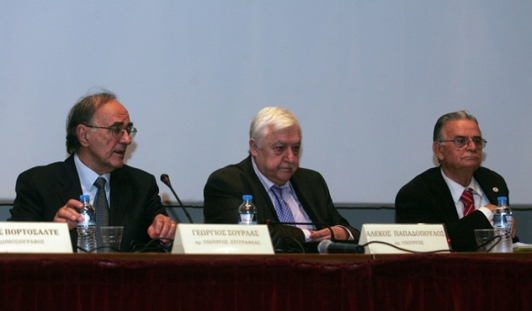 Καργάκος: Η ιστορία δεν σβήνει. Ο Φίλης, ναι