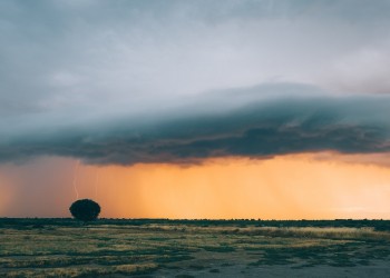Άστατος καιρός σήμερα: Βροχές και καταιγίδες, κατά διαστήματα ισχυρές