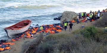 Europol:  Έως 6 δισ. ευρώ τα «έσοδα» για τα κυκλώματα διακίνησης προσφύγων
