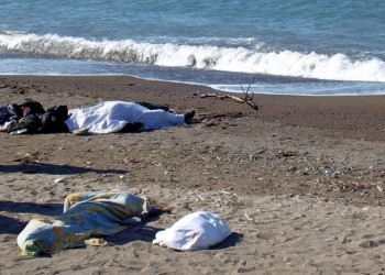 Τέσσερα βρέφη ανάμεσα στους νεκρούς ναυαγίου με πρόσφυγες στη Σάμο