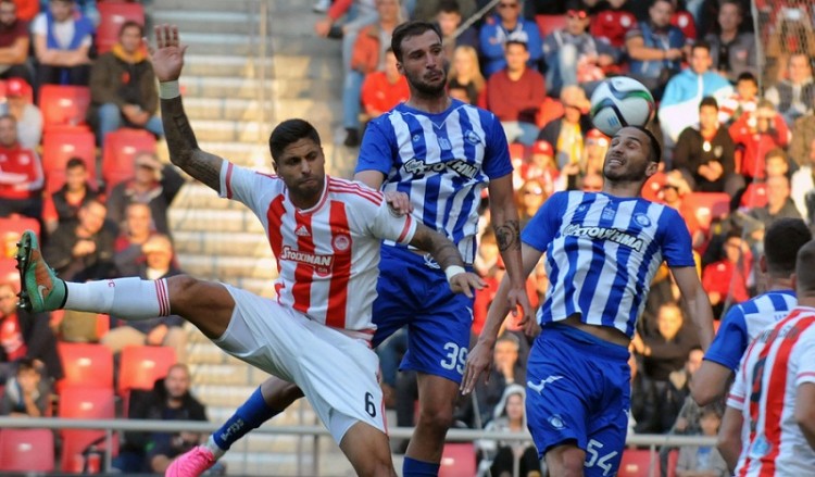 Super League: Ο Ολυμπιακός έκανε το «10 στα 10»