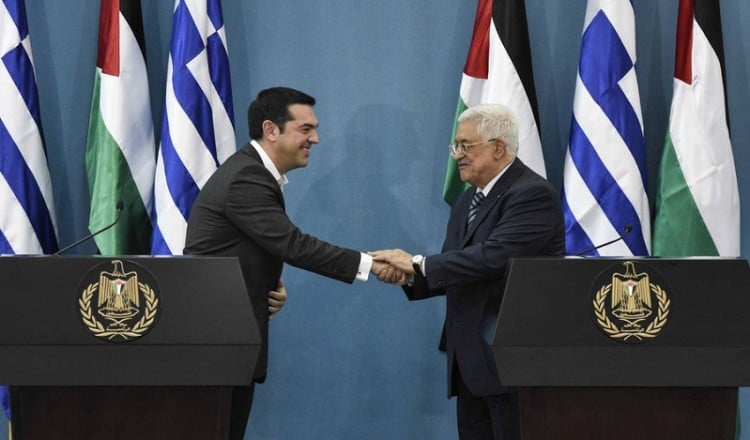 Παλαιστίνη: Διανομή 10,5 τόνων αλληλογραφίας που καθυστερούσε επί 8 χρόνια το Ισραήλ