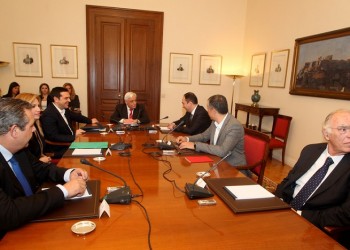 Τα «όχι» των πολιτικών αρχηγών στις προτάσεις Τσίπρα