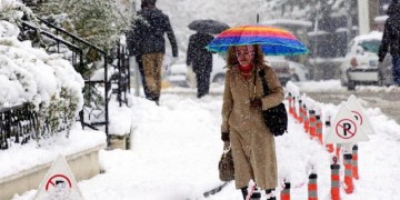 Έπεσε το πρώτο χιόνι στη Θεοδοσιούπολη (βίντεο)