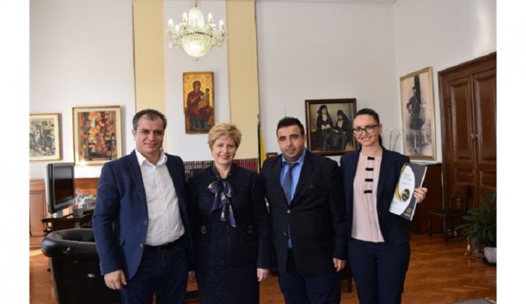 Представители ВКК понтийской молодежи встретились с замминистра по Македонии-Фракии