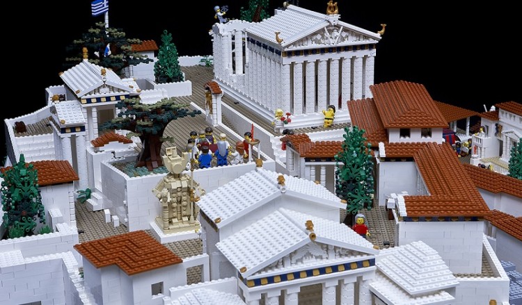 Ναούς από Lego θα χτίζουν τα παιδιά στο Μουσείο της Ακρόπολης