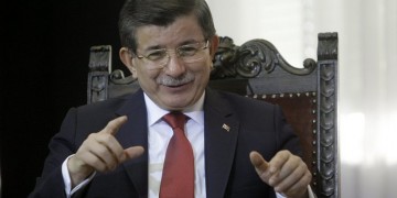 Νταβούτογλου: Γευστική σούπα τα Βαλκάνια για την Τουρκία