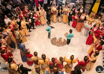 Κάλαντα, σάτιρα, χορευτικά και ποντιακό γλέντι θα αναστατώσουν την Αγία Βαρβάρα!