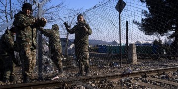 Και δεύτερο φράχτη σηκώνει η πΓΔΜ στα σύνορα με την Ελλάδα