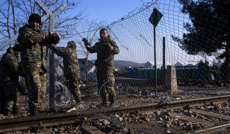 Και δεύτερο φράχτη σηκώνει η πΓΔΜ στα σύνορα με την Ελλάδα