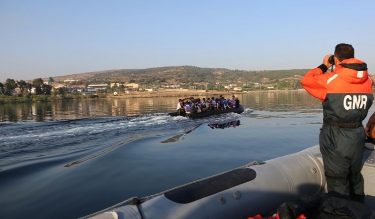 Η Frontex στέλνει 293 νέους συνοριοφύλακες και 15 πλοία στα ελληνικά νησιά