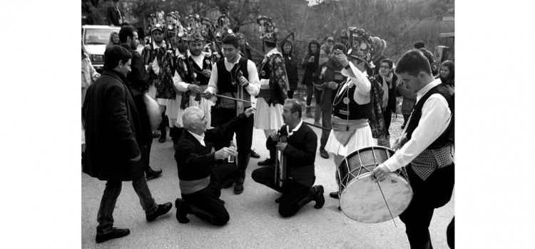 Ποντιακά δίστιχα από τη Ματσούκα για τα Μωμογέρια  - Cover Image