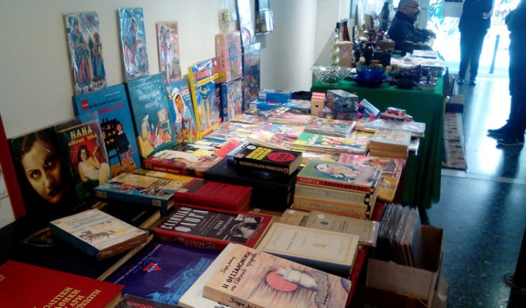 Άρωμα νοσταλγίας από έκθεση παλαιοπωλών στη Θεσσαλονίκη (φωτο, ρεπορτάζ)