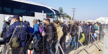 Μουζάλας: Έως τις 17 Δεκεμβρίου θα έχουν φύγει οι μετανάστες από το Τάε Κβο Ντο
