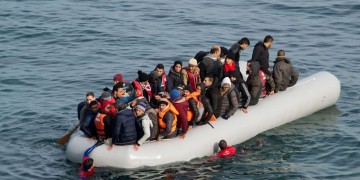 Νέο ναυάγιο με πολλά νεκρά παιδιά στα νερά του Αιγαίου