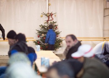 Η ΟΣΕΠΕ για το προσφυγικό και ευχές με πολιτικό μήνυμα