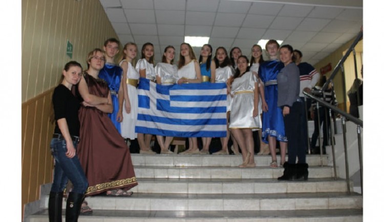 Общество «Танаис» провело выездную лекцию «Мир греческой культуры» (фото)