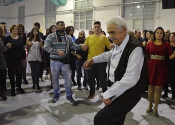 Κι όμως η ΕΠΟΝΑ ποτέ δεν σταματά – Το γλέντι συνεχίζεται