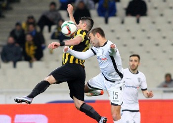 Super League: Η ΑΕΚ χαμογέλασε στο ντέρμπι των Δικεφάλων
