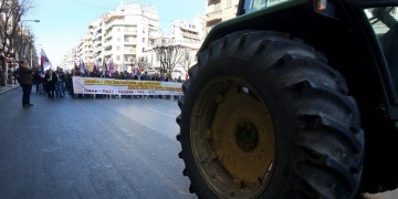 Οι αγρότες ζητούν διακομματική επιτροπή για τα αιτήματά τους